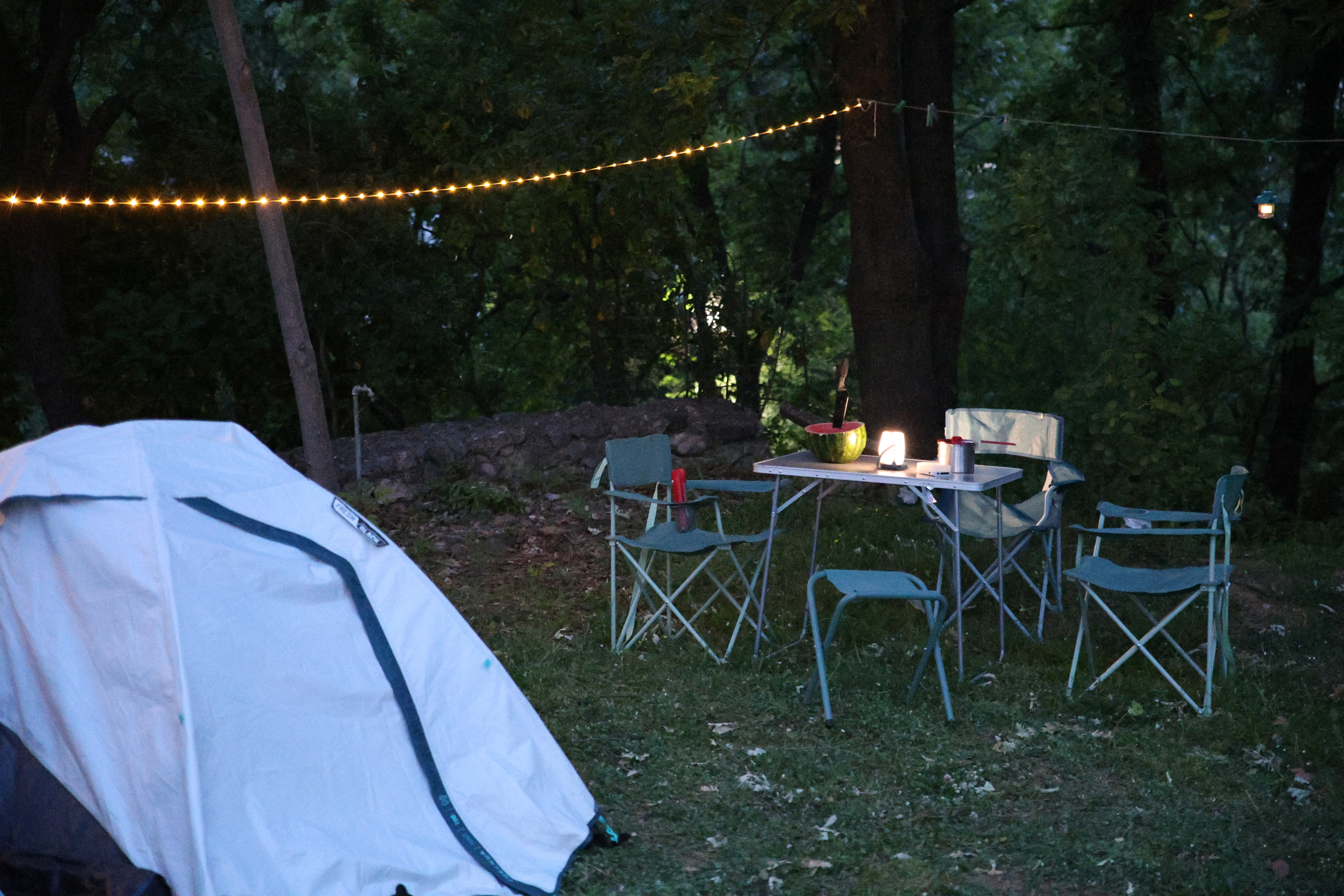 Camping Dajti — campsite table